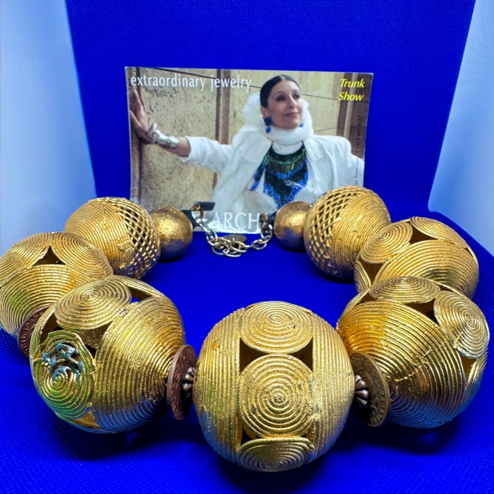 Exquisite Vintage Masha Archer 24K GOLD HUGE Rounds from Cameroon's Baoule Tribe - Picture 16 of 16